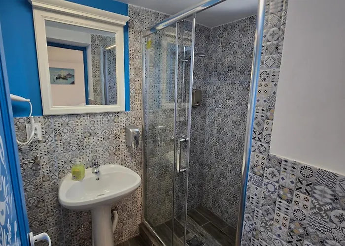 Guest house Blue Coral 3*