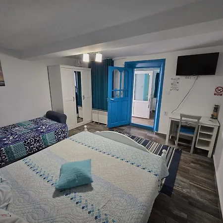 Gasthuis Blue Coral Jurilovca