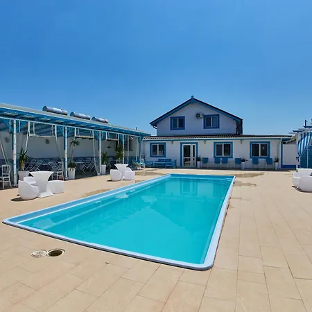 Guest house Blue Coral Jurilovca
